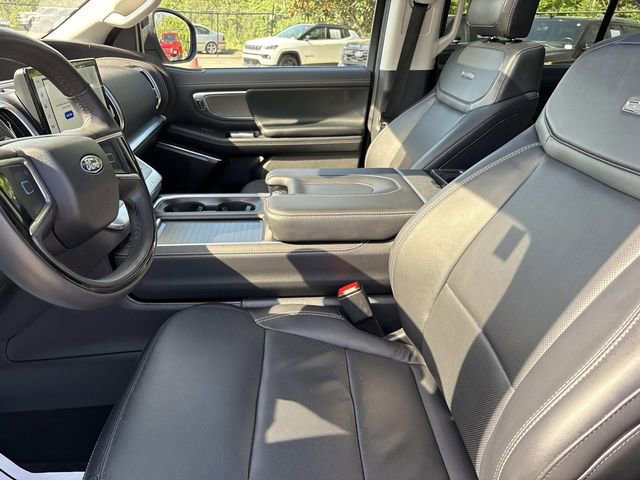 Certified 2025 Ford Expedition Max Platinum image 27