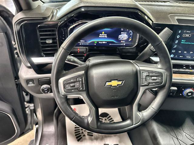 Used 2023 Chevrolet Silverado 1500 LT RWD image 17