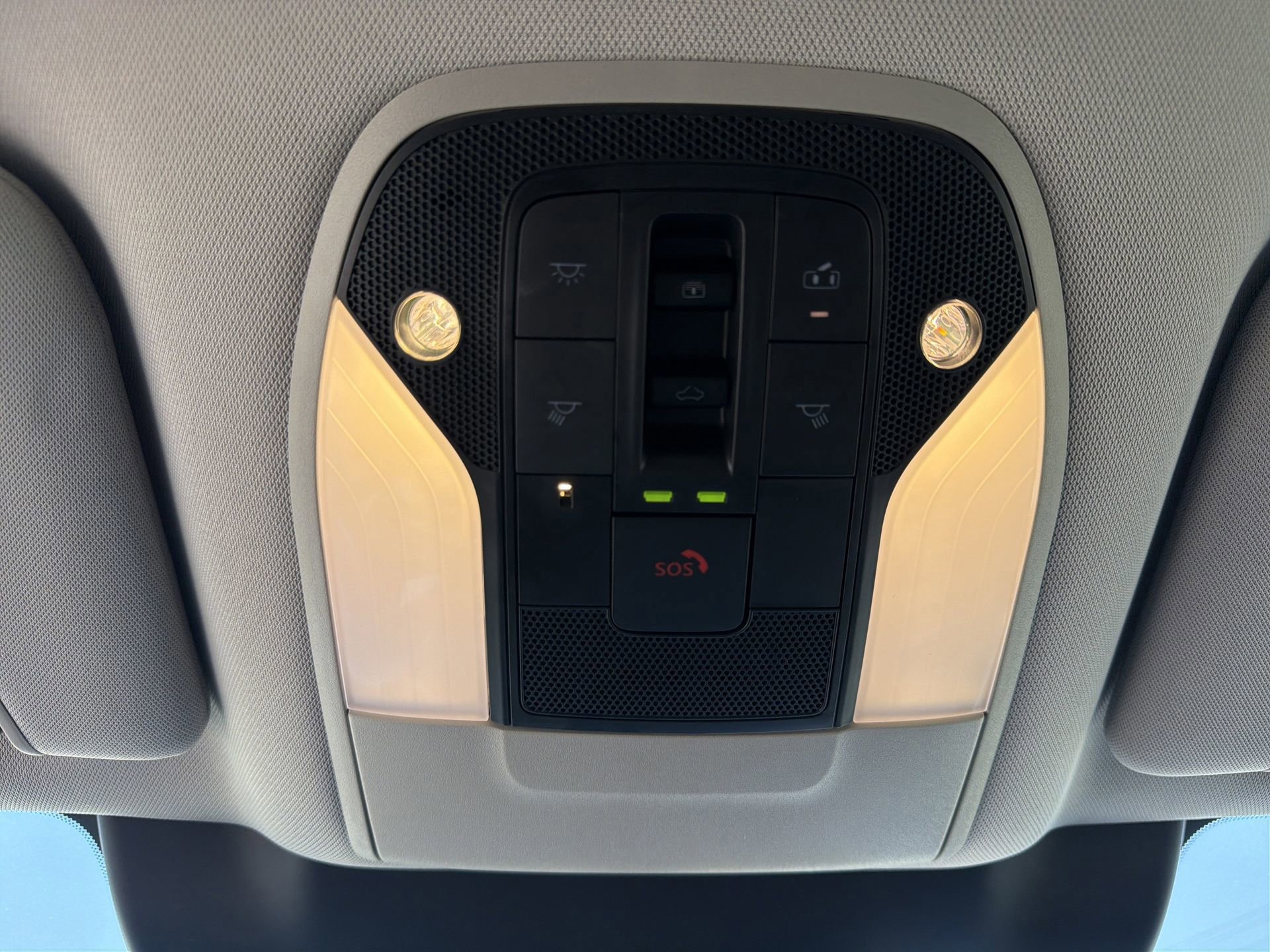 Used 2023 INFINITI QX60 Luxe w/ Cargo Package FWD image 23