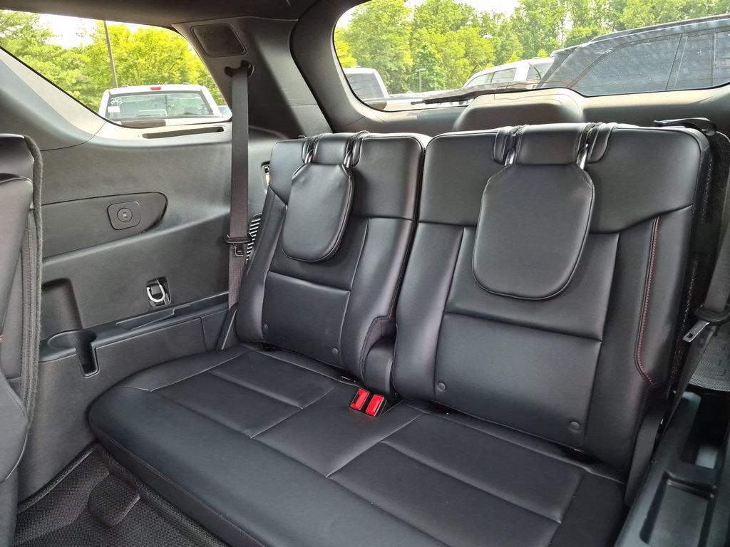 Certified 2025 Ford Explorer ST AWD/4WD image 35