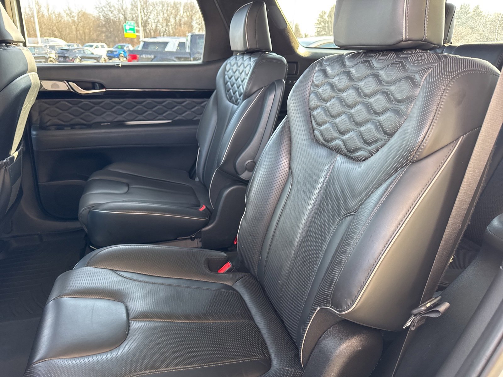 Used 2021 Hyundai Palisade Calligraphy image 38