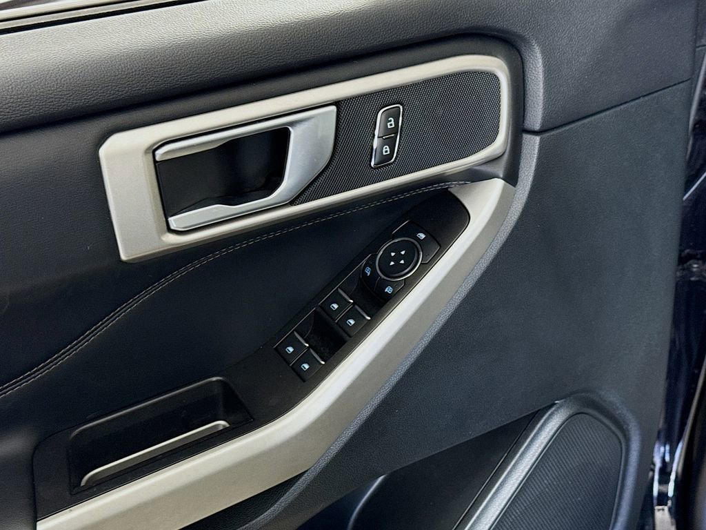 Certified 2023 Ford Explorer XLT image 19