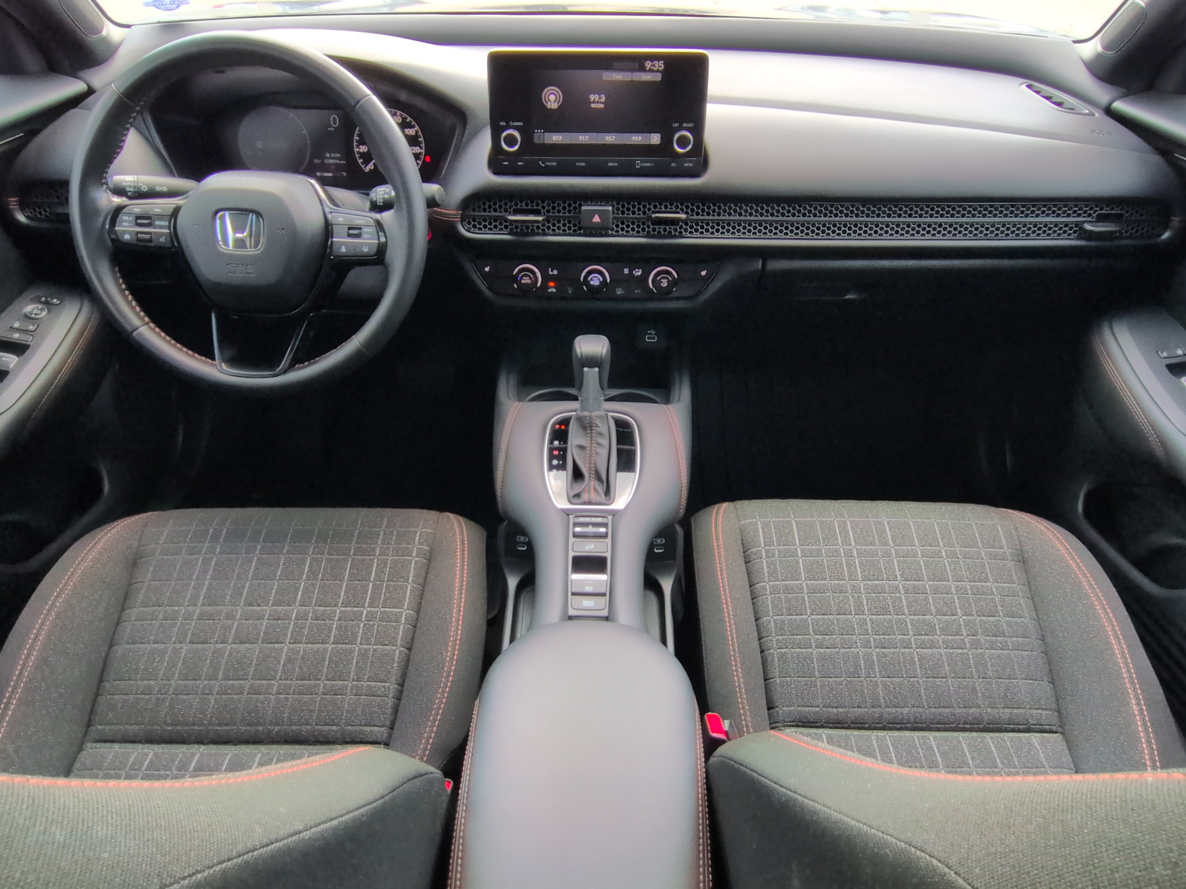 Used 2025 Honda HR-V Sport image 13