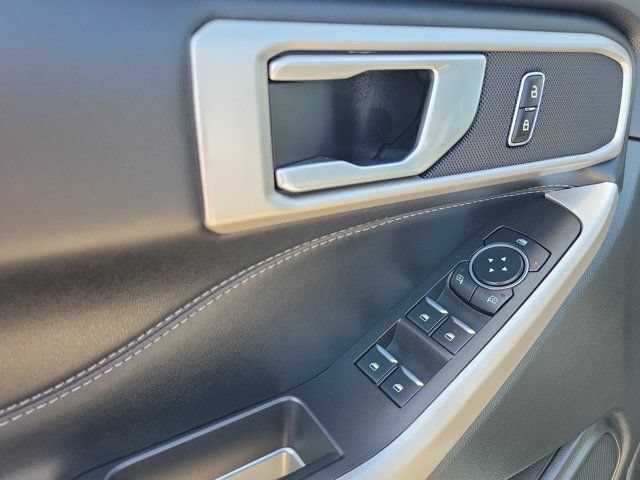 Certified 2023 Ford Explorer XLT w/ Equipment Group 202A RWD image 23