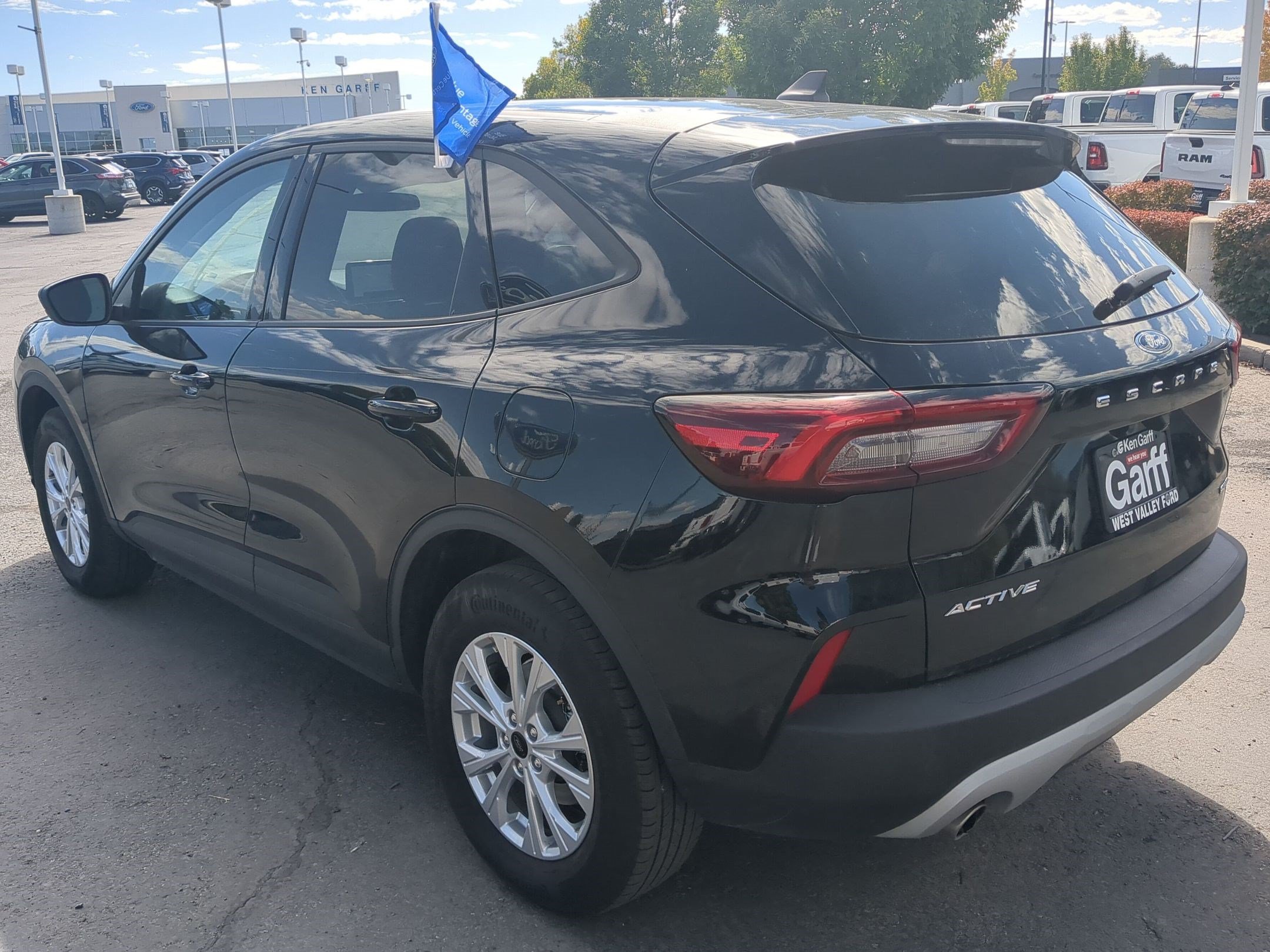 Certified 2025 Ford Escape Active AWD/4WD image 9