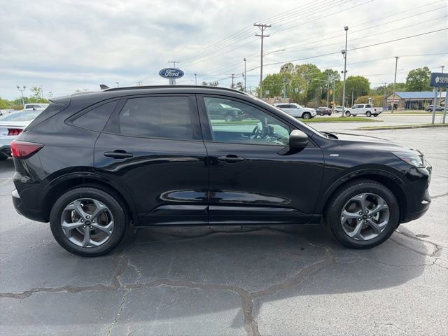 Certified 2024 Ford Escape ST-Line AWD/4WD image 6