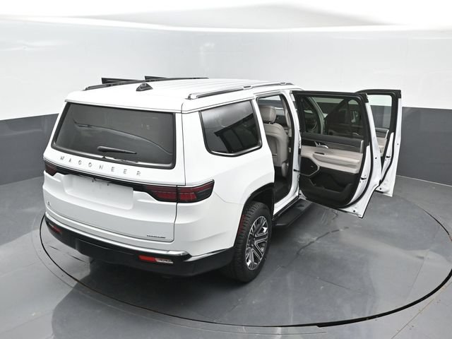 Used 2024 Jeep Wagoneer Series II AWD/4WD image 25