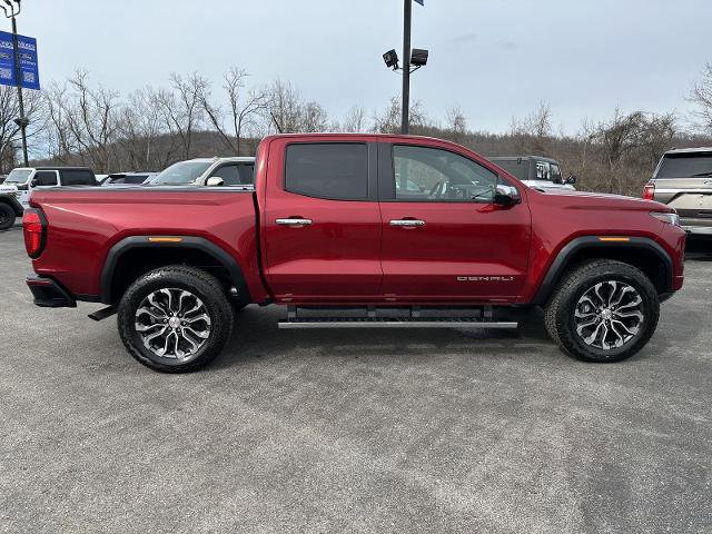 Used 2026 GMC Canyon Denali image 2