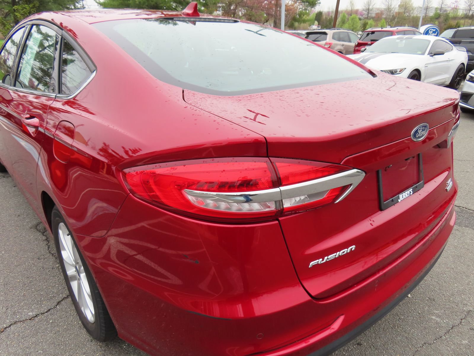 Certified 2019 Ford Fusion SE image 5