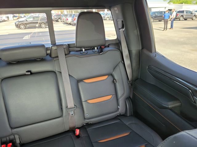Used 2023 GMC Sierra 1500 AT4 w/ AT4 Premium Package image 17