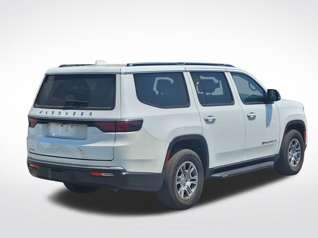 Used 2023 Jeep Wagoneer 4WD image 9