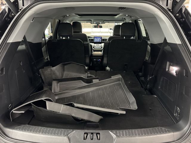 Certified 2023 Ford Explorer XLT w/ Equipment Group 202A image 18