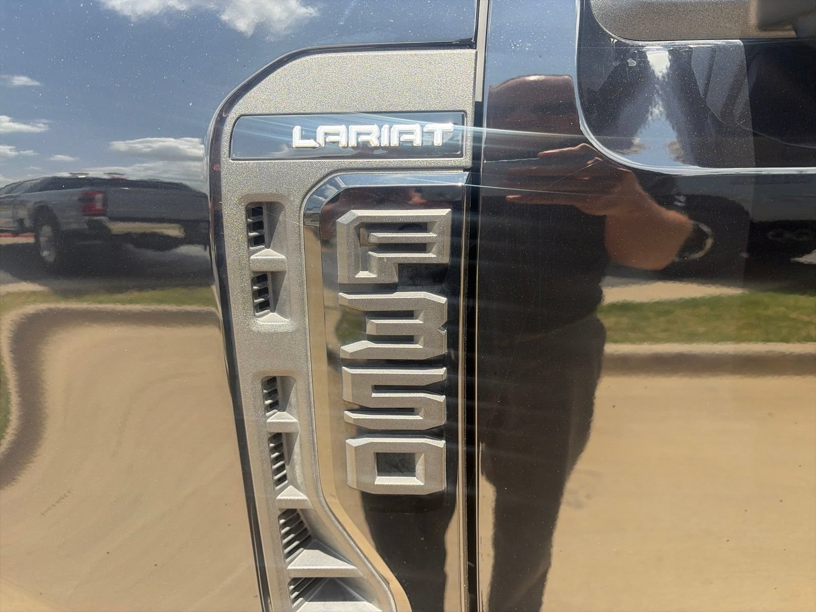 Certified 2023 Ford F350 Lariat w/ Lariat Ultimate Package AWD/4WD image 10