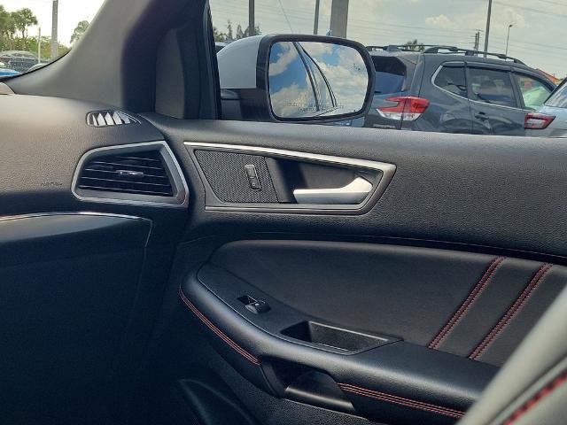 Certified 2024 Ford Edge ST-Line AWD/4WD image 17