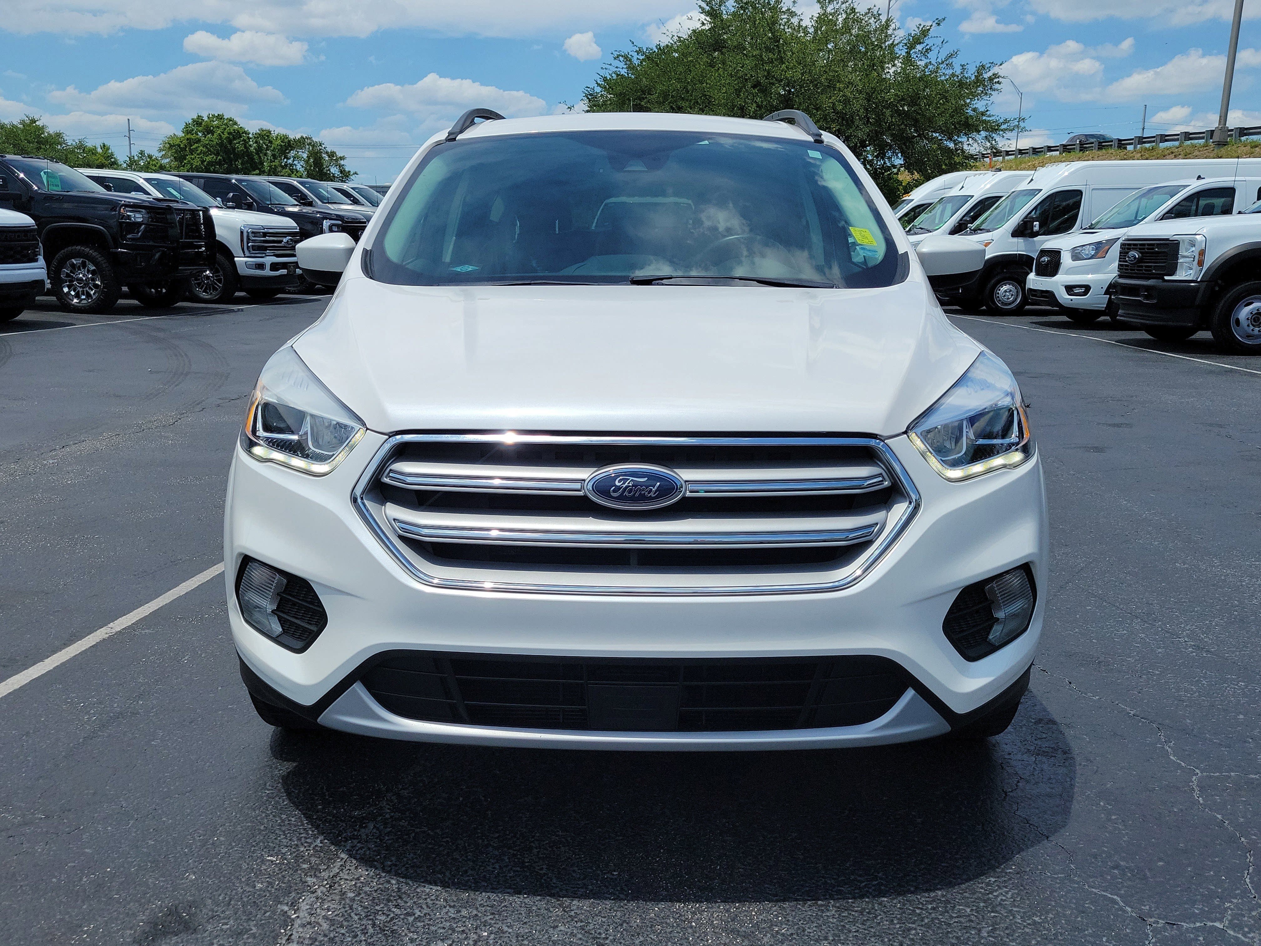 Certified 2019 Ford Escape SEL FWD image 2