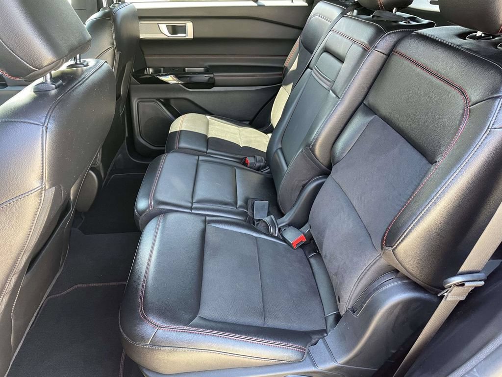 Certified 2022 Ford Explorer ST-Line RWD image 12