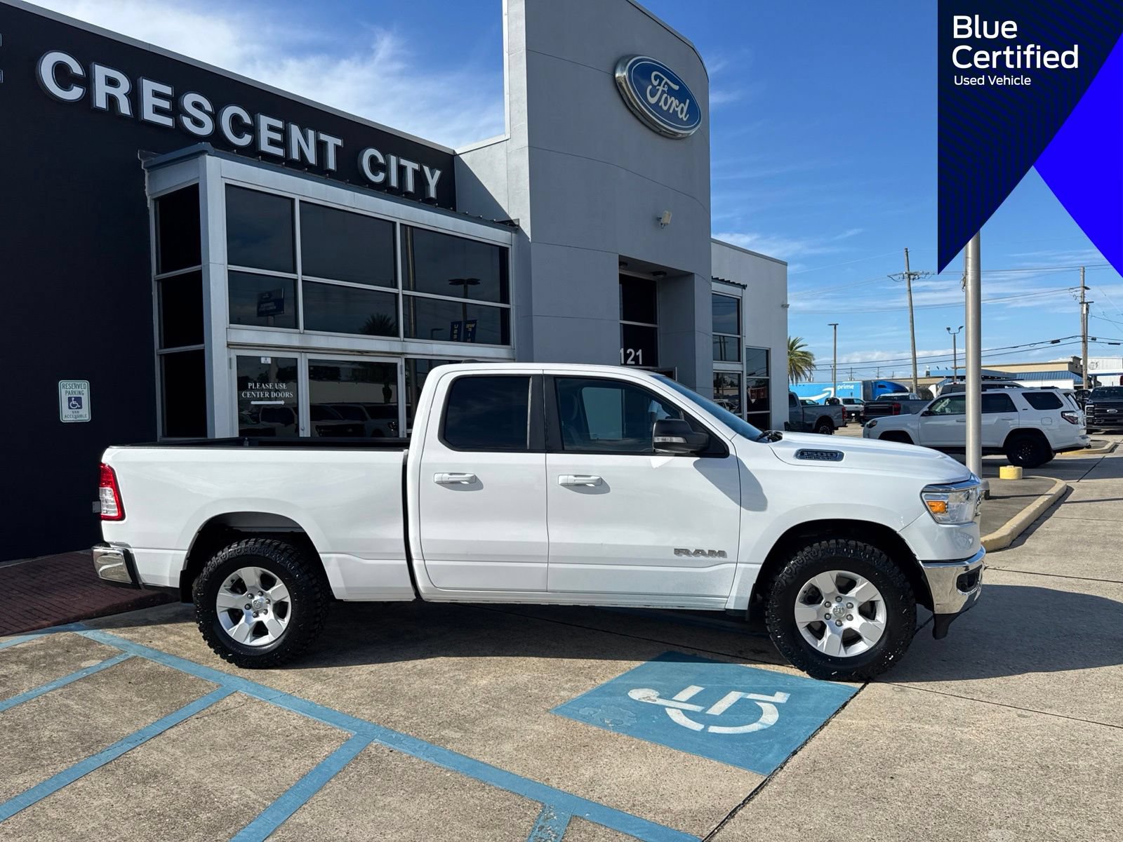 Used 2022 RAM 1500 Big Horn AWD/4WD image 3