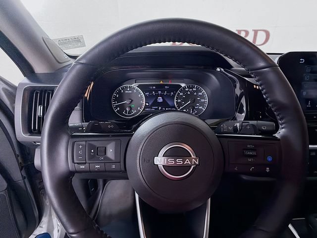 Used 2024 Nissan Pathfinder SL w/ SL Premium Package FWD image 13