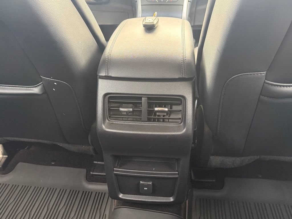 Certified 2019 Ford Edge SEL w/ Equipment Group 201A AWD/4WD image 32