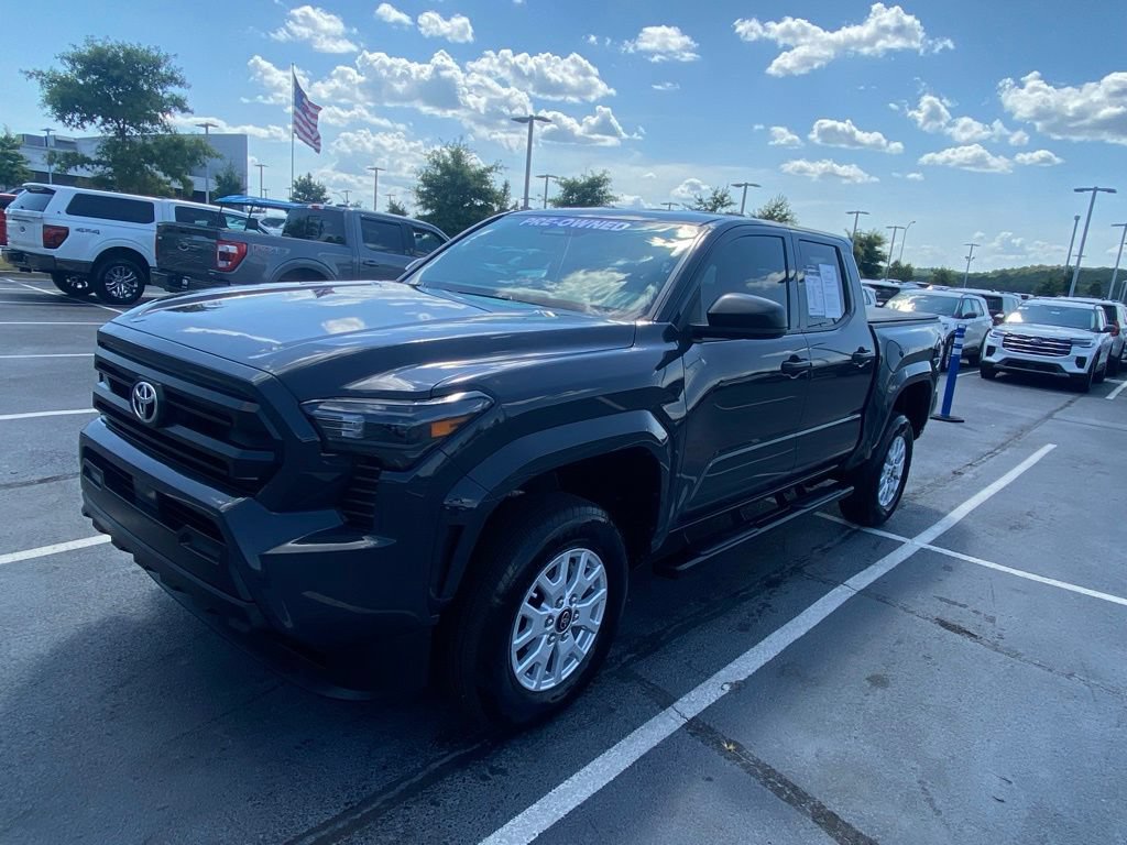 Used 2025 Toyota Tacoma SR RWD image 3