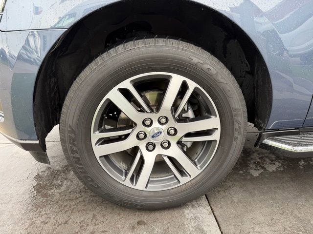 Certified 2023 Ford Expedition XLT RWD image 4