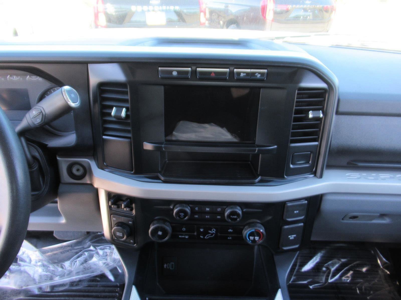 Certified 2023 Ford F350 XLT image 22