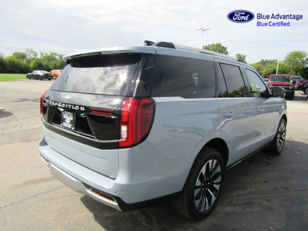 Certified 2025 Ford Expedition Platinum w/ Driver's Package AWD/4WD image 10