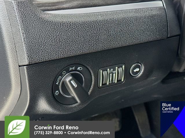 Used 2022 Chrysler 300 Touring image 13