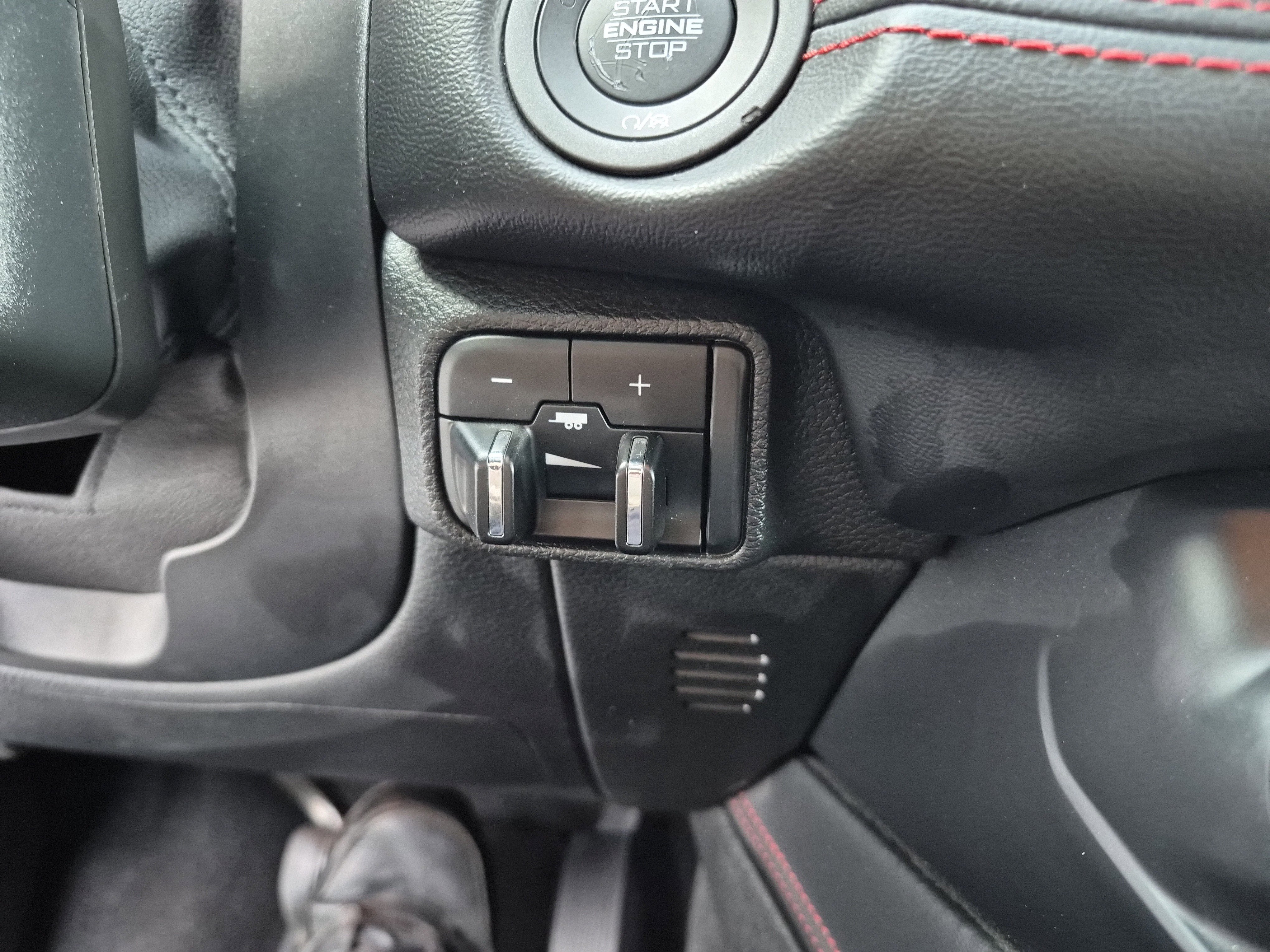 Used 2024 Dodge Durango GT image 36