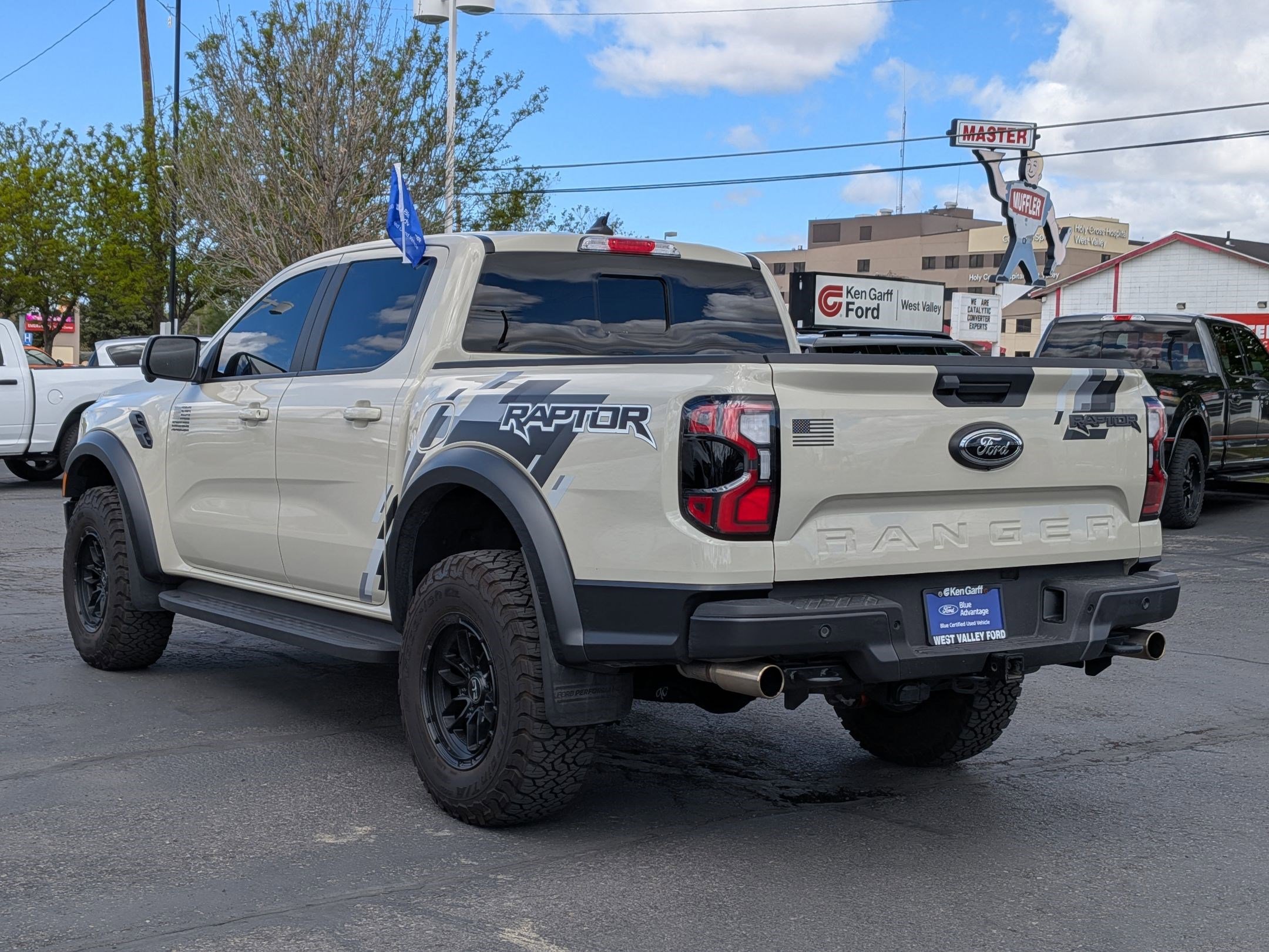Certified 2025 Ford Ranger Raptor AWD/4WD image 10