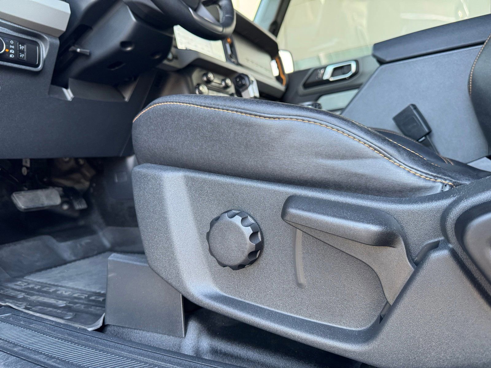 Certified 2023 Ford Bronco Badlands image 21