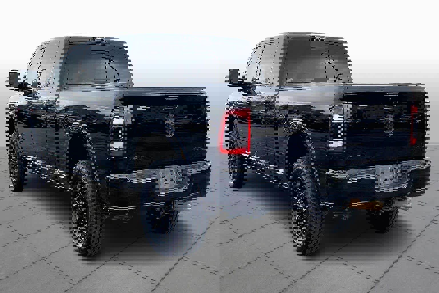 Used 2022 RAM 2500 Limited image 2