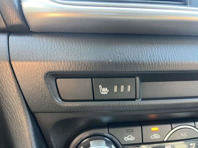Used 2018 MAZDA MAZDA3 Touring FWD image 28