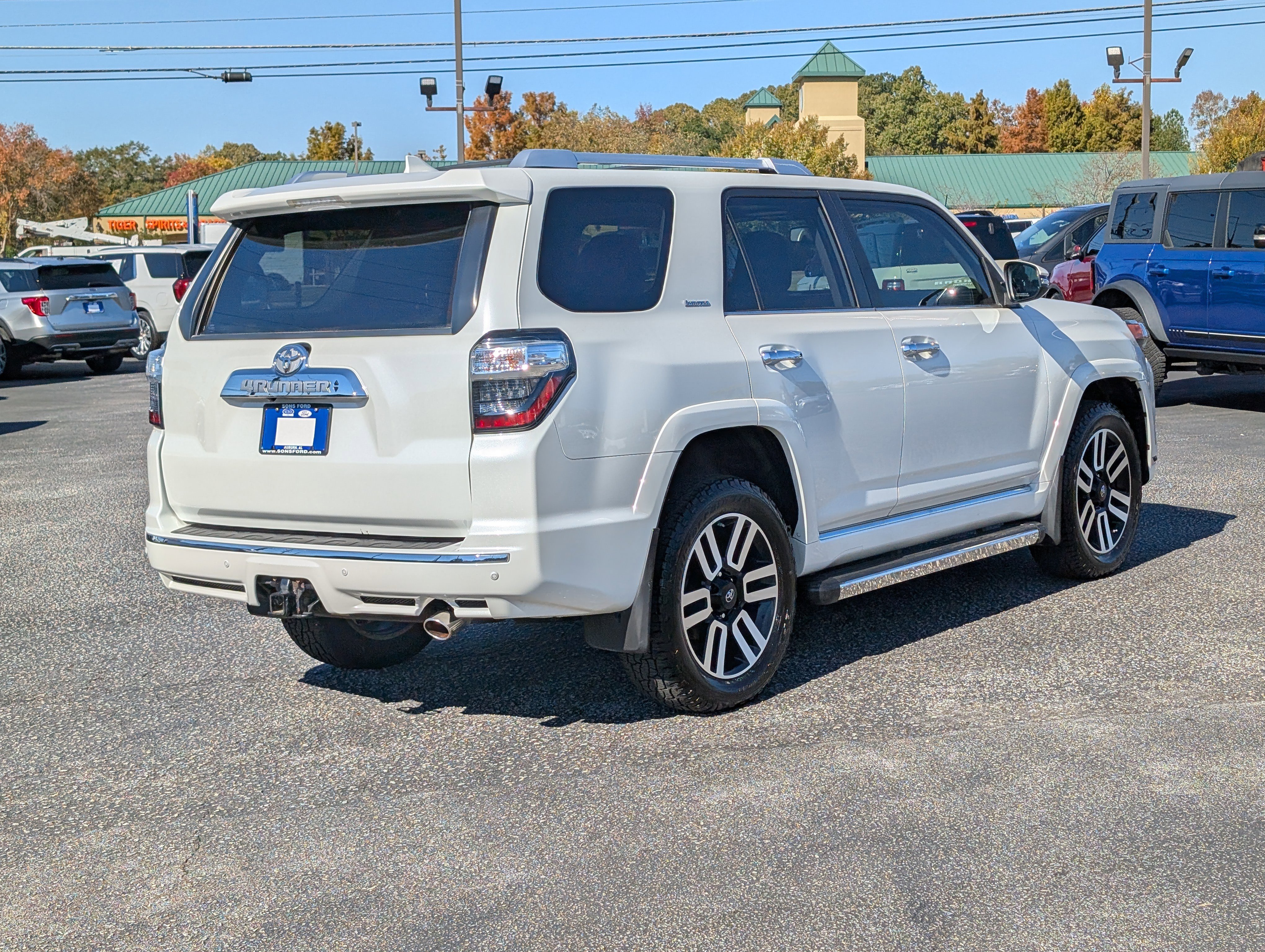 Used 2021 Toyota 4Runner Limited image 9