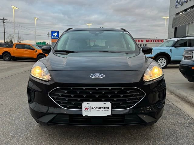 Certified 2022 Ford Escape SE w/ SE Sport Appearance Package AWD/4WD image 6