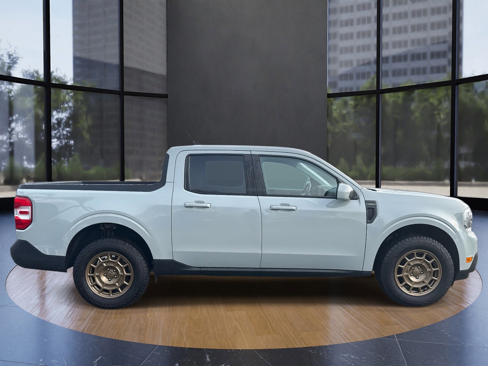 Certified 2023 Ford Maverick Lariat w/ Lariat Luxury Package image 2