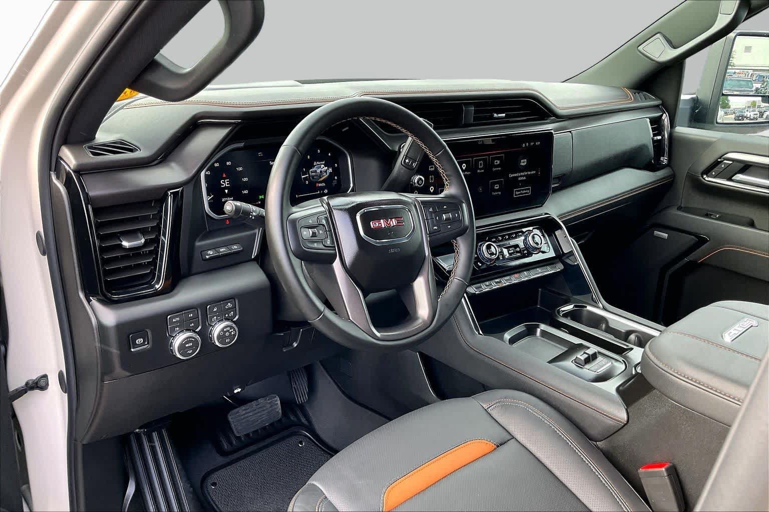 Used 2026 GMC Sierra 2500 AT4 w/ AT4 Premium Plus Package AWD/4WD image 16