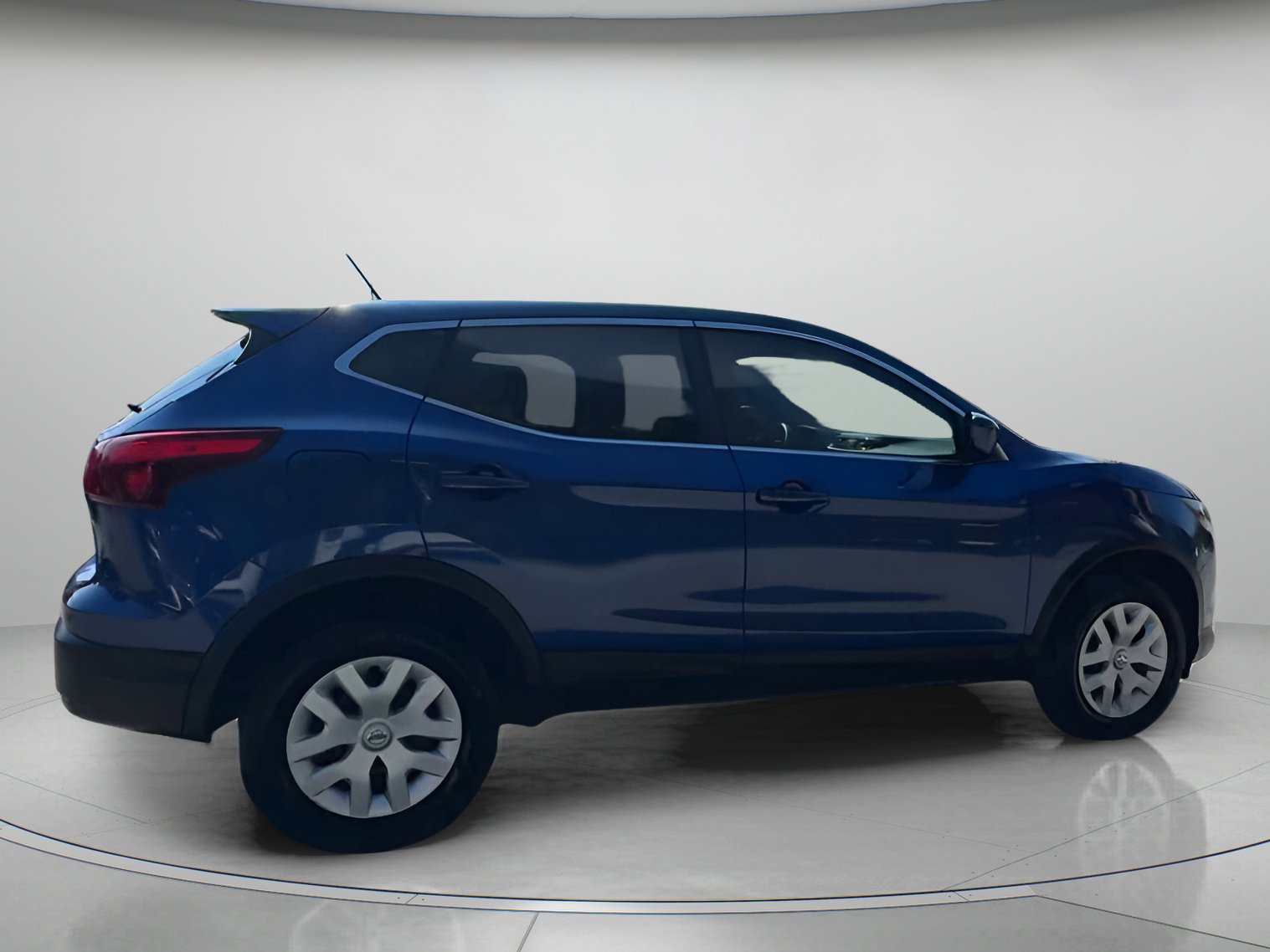 Used 2019 Nissan Rogue Sport S image 31