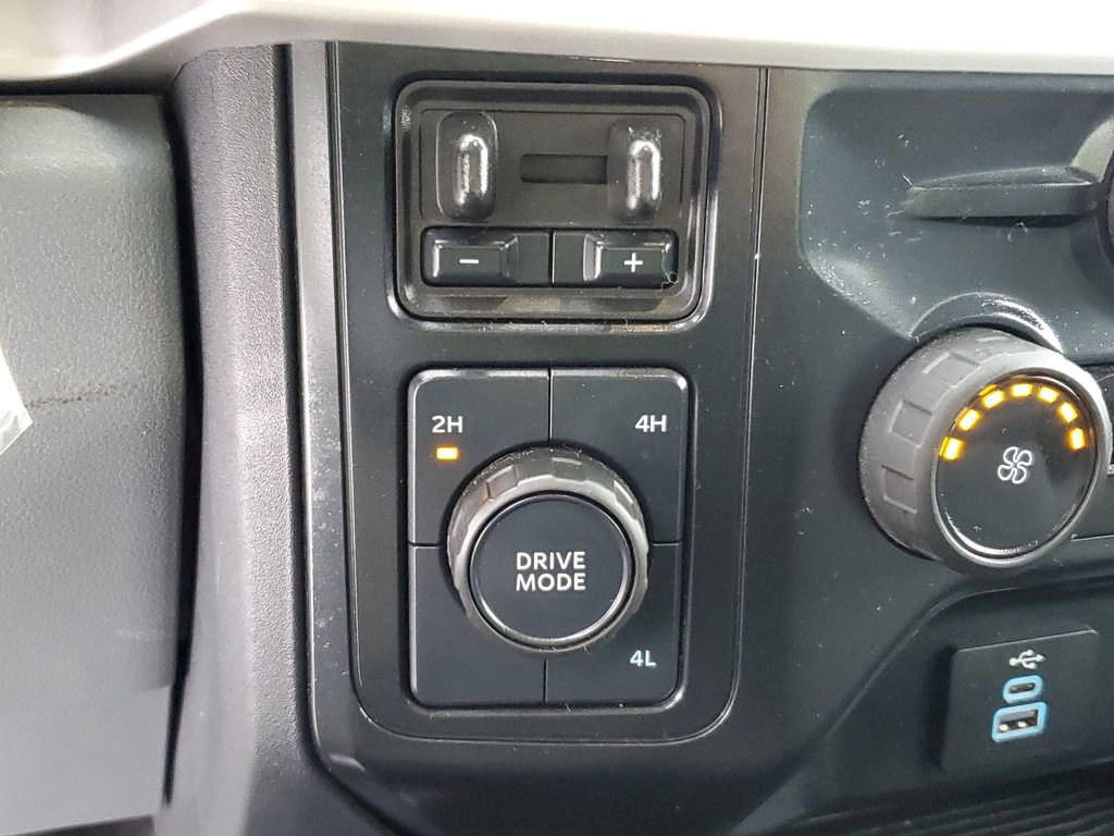 Certified 2025 Ford F250 XLT image 27