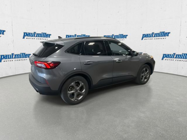 Certified 2025 Ford Escape ST-Line FWD image 11
