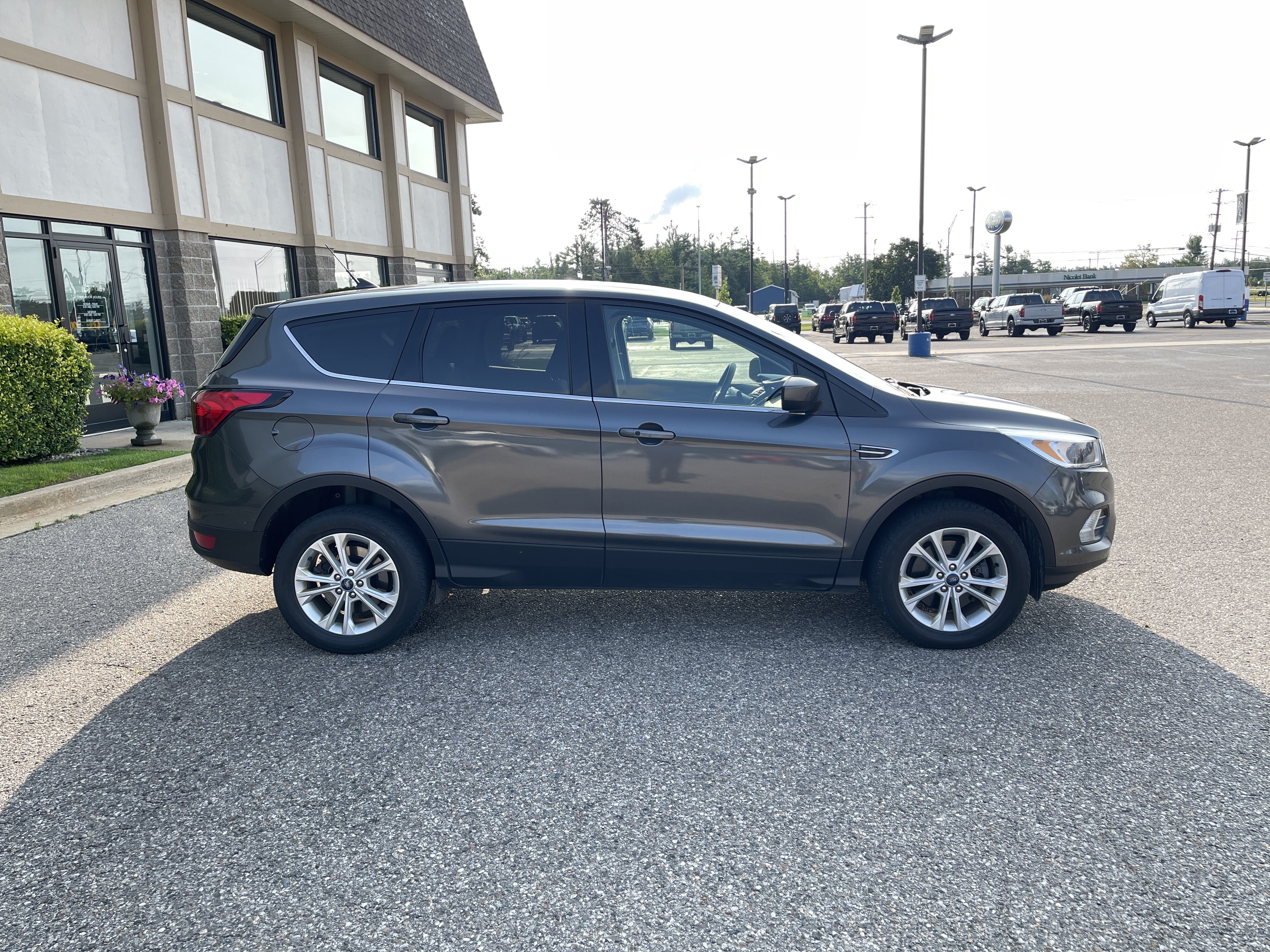 Certified 2019 Ford Escape SE AWD/4WD image 3