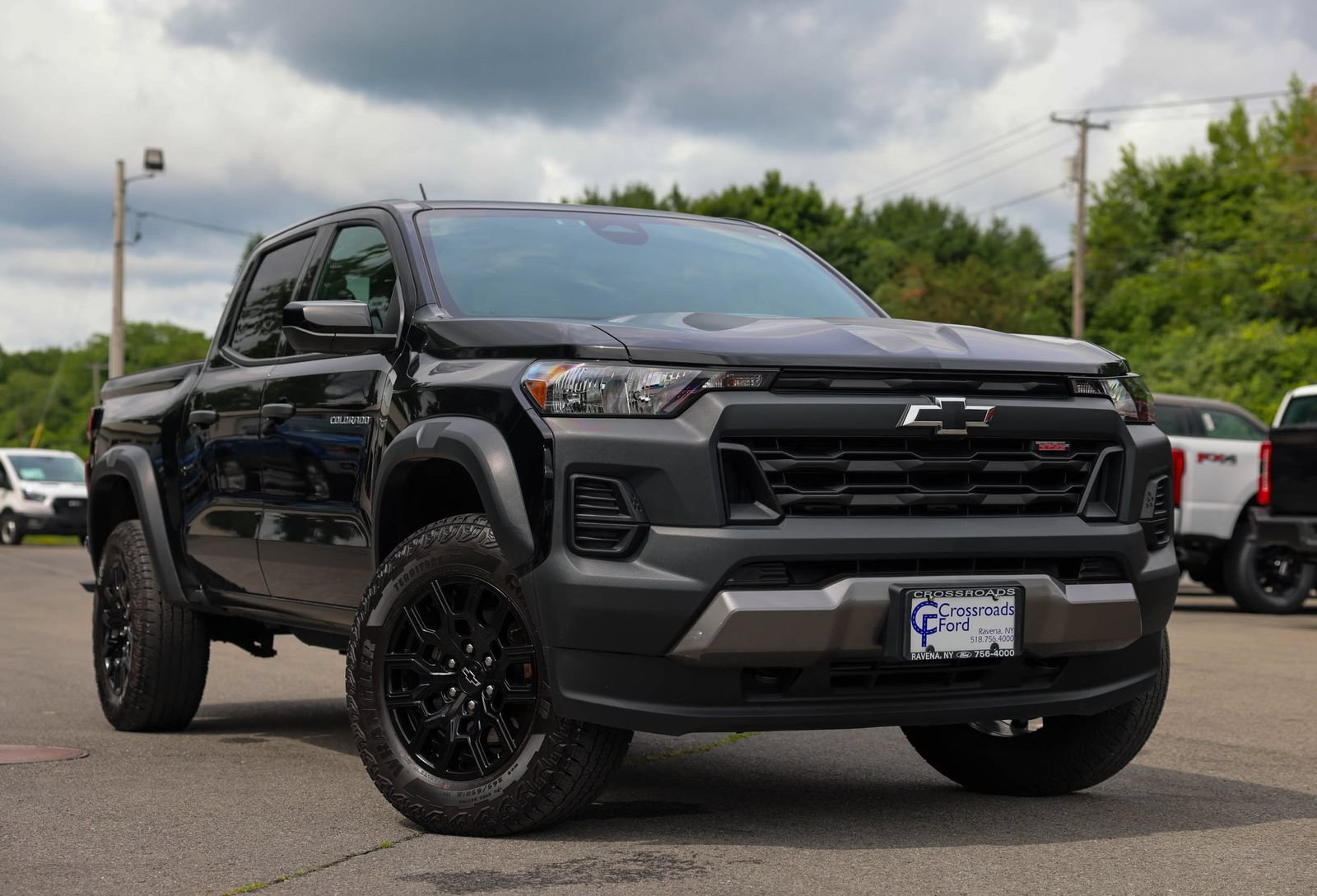 Used 2024 Chevrolet Colorado Trail Boss w/ Advanced Trailering Package AWD/4WD image 38