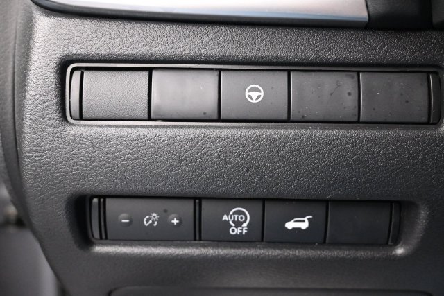 Used 2026 Nissan Rogue SV w/ Cold Weather Package FWD image 23