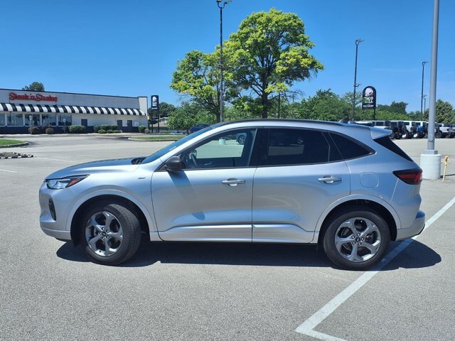 Certified 2024 Ford Escape ST-Line w/ Tech Pack #1 AWD/4WD image 2