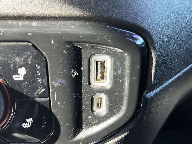 Used 2022 Chevrolet Silverado 1500 RST image 18