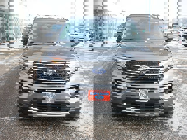 Certified 2022 Ford Explorer XLT w/ Equipment Group 202A image 2