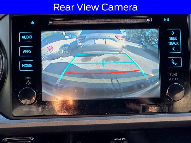 Used 2018 Toyota Tacoma TRD Sport AWD/4WD image 15
