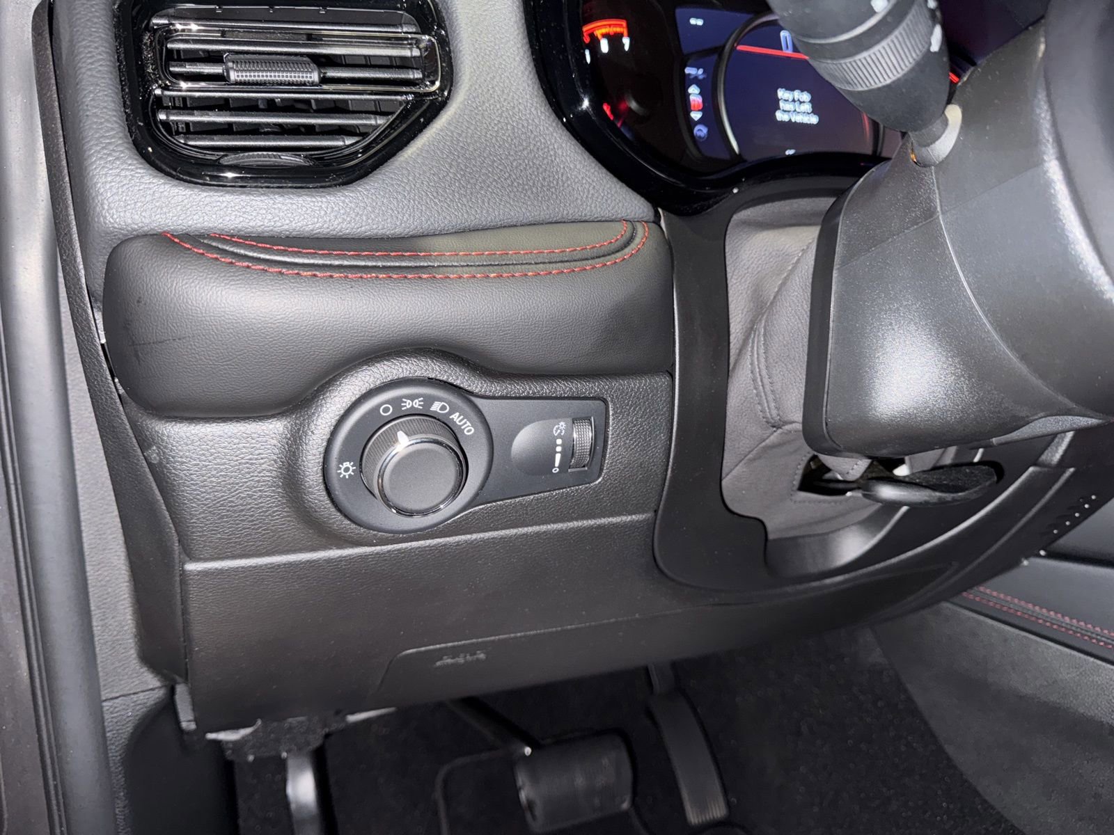 Used 2024 Dodge Durango R/T w/ Blacktop Package image 27