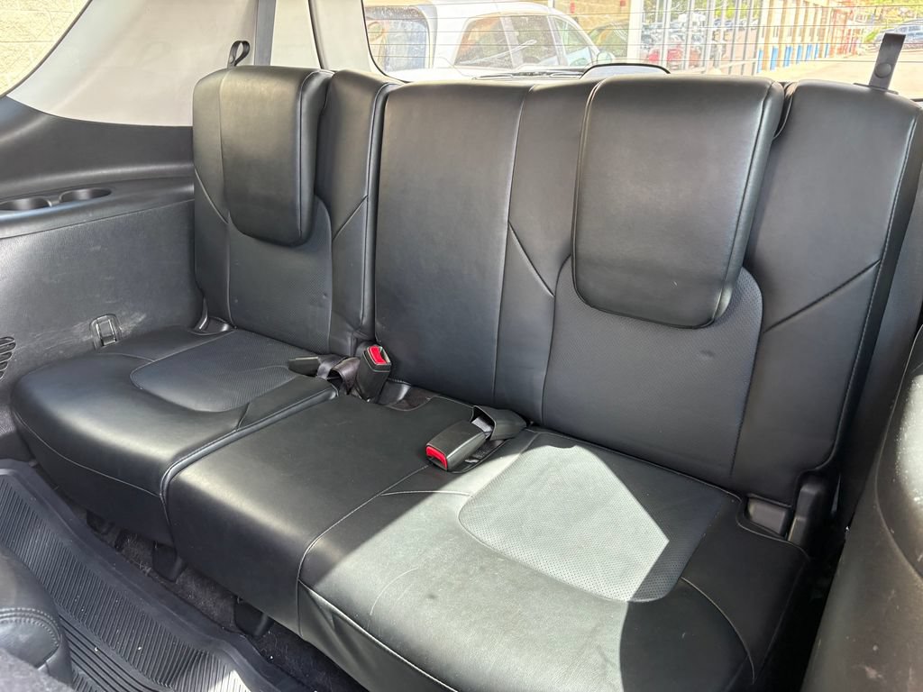 Used 2021 Nissan Armada SL w/ Captain's Chairs Package AWD/4WD image 28