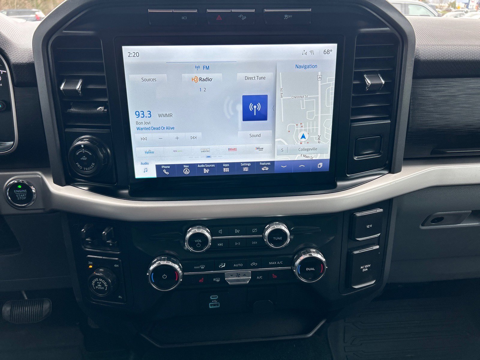 Certified 2022 Ford F150 XLT w/ Equipment Group 302A High image 27